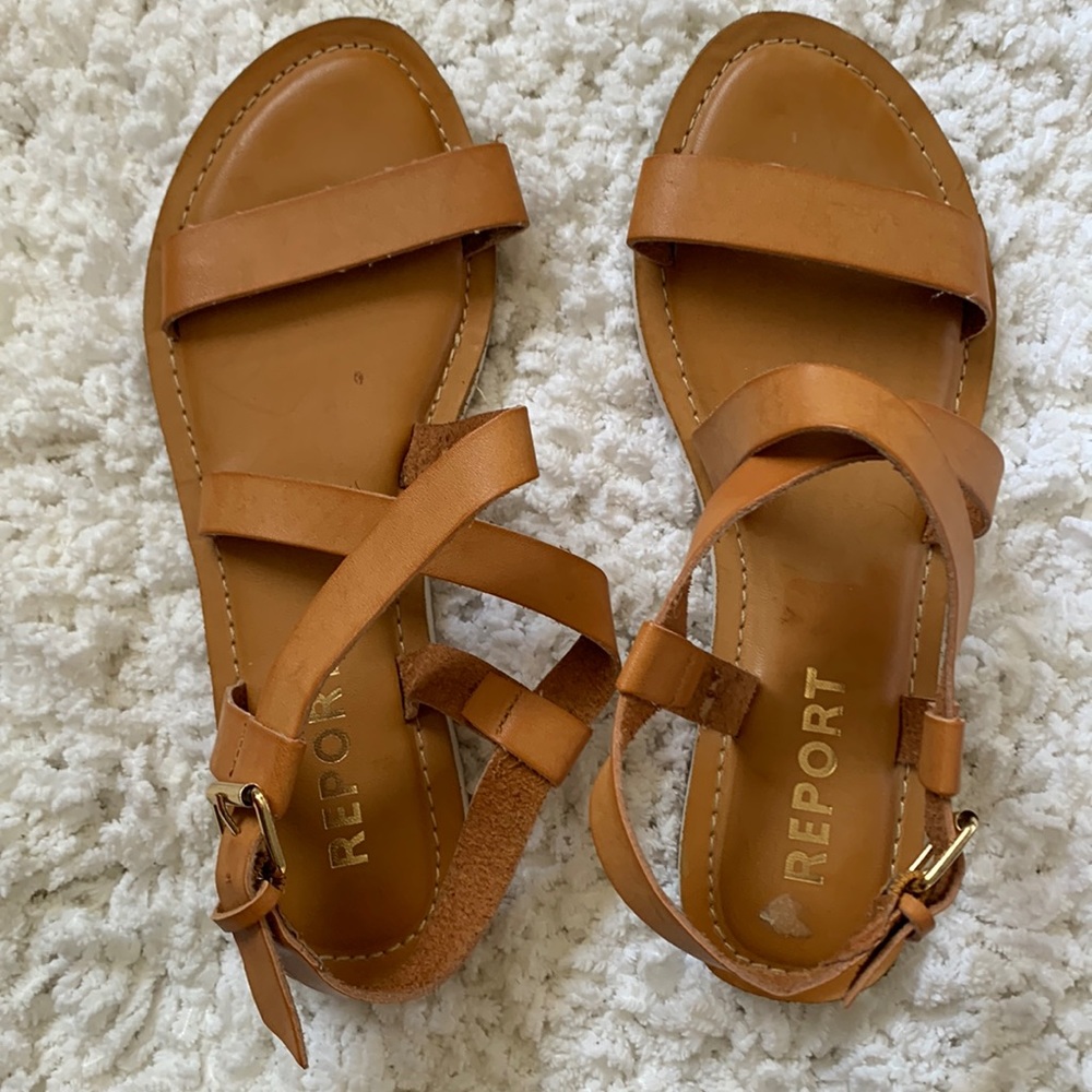 Report sandals